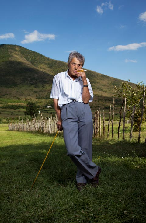 Fascinating Portraits of Women Living as Men to Escape Oppression in the Balkans