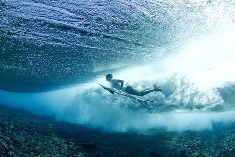 Tasmanian Surf Photographer Captures Amazing Waves