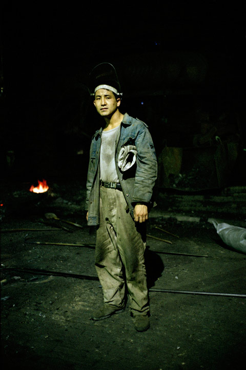 Surreal Photographs of Life in China's Most Industrialized Cities - Vimarsana News
