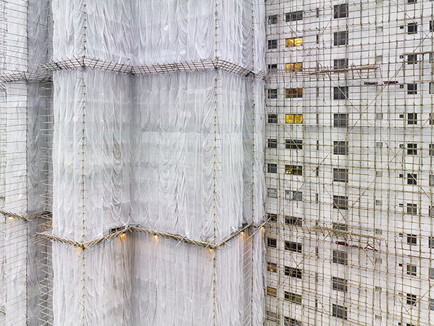 Peter-Steinhauer-Half-Cocoon-Hong-Kong-2011.jpg