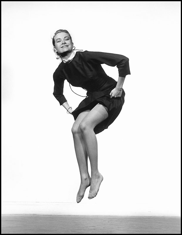 1955. American actress Grace KELLY.