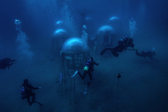 Welcome to Nemo’s Garden, a Sustainable, Underwater Greenhouse